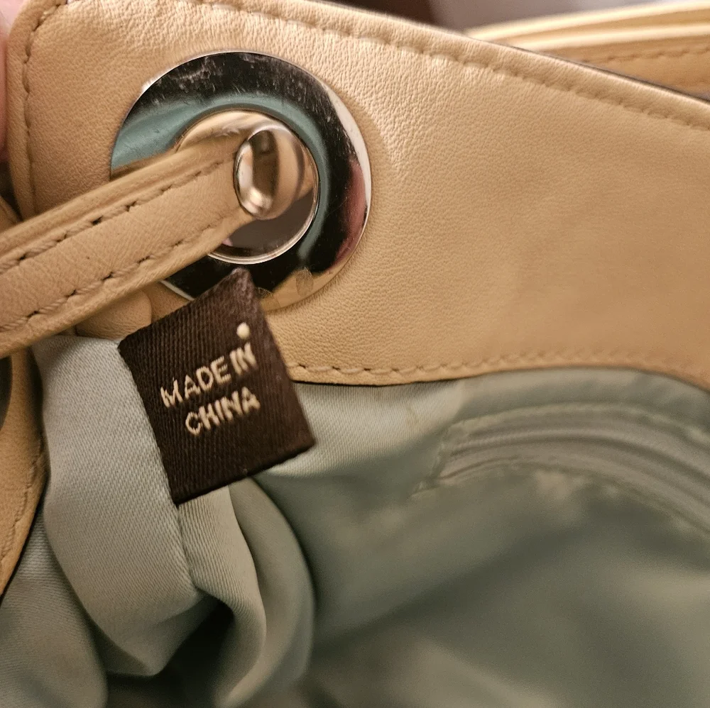 Coach Cream Wristlet Clutch - Picture 6 of 10